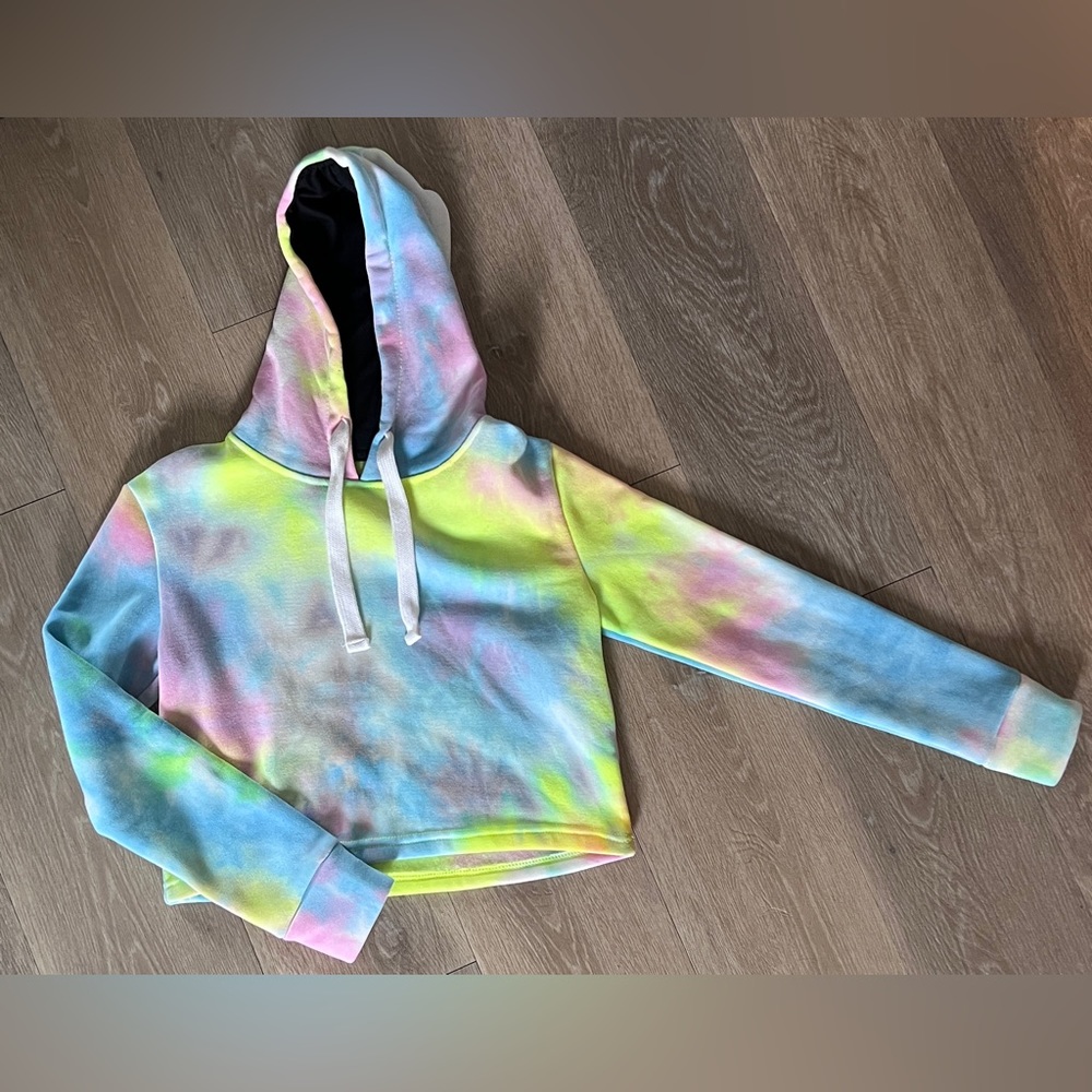 Cropped Tye-Die Hoodie Size Small